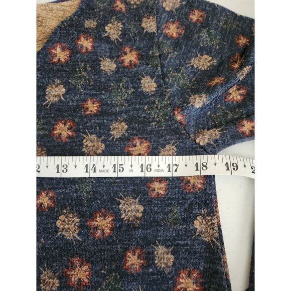 Yak and Yeti Asymmetric hem blouse sz S boho Lagenlook floral minimalist - Picture 9 of 10